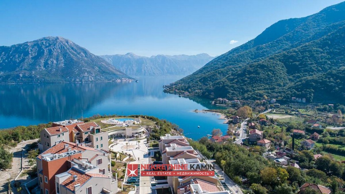 Prostran dvosoban stan u novom kompleksu, Morinj